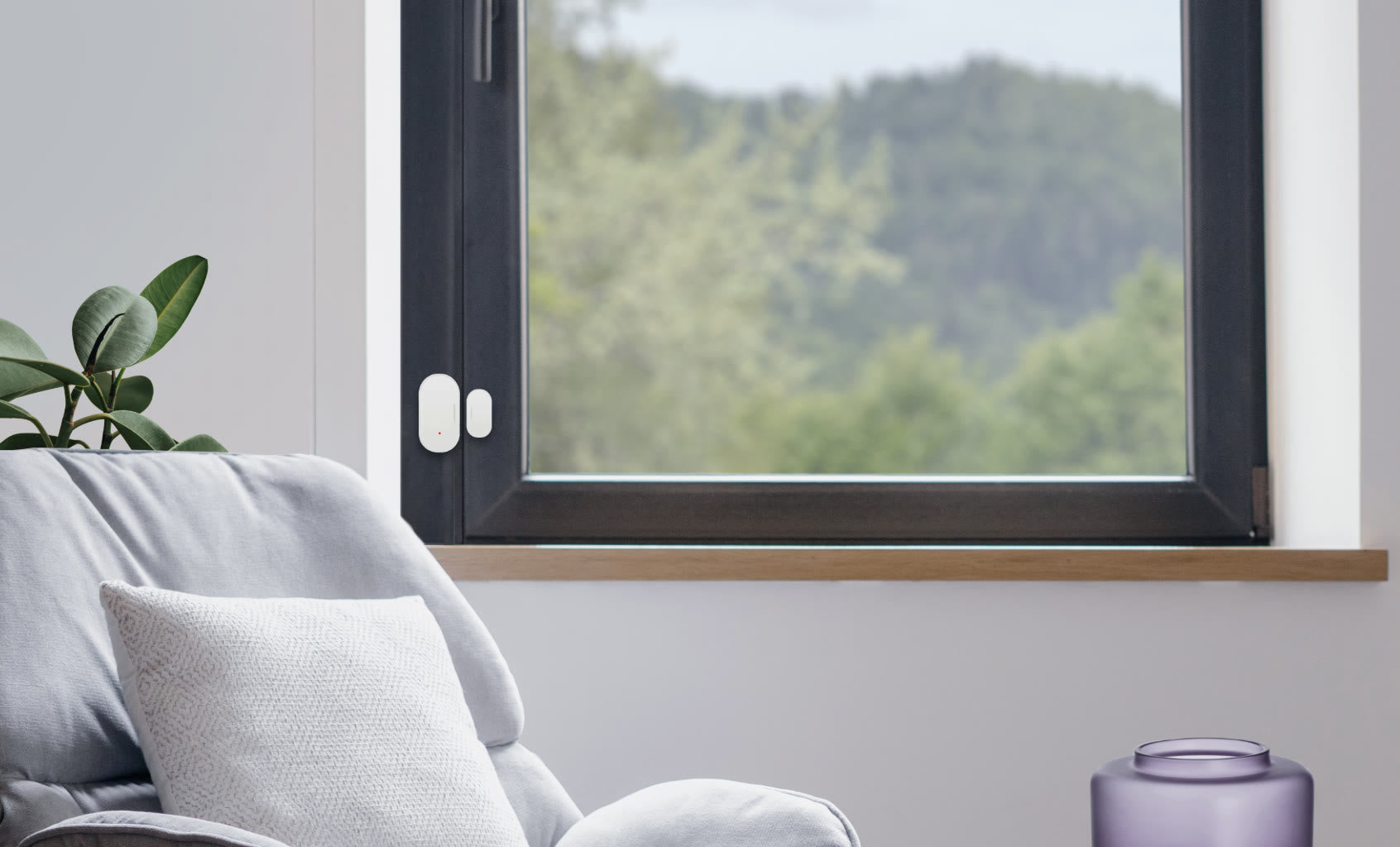 Centralite Indoor Entry Sensor on a window frame